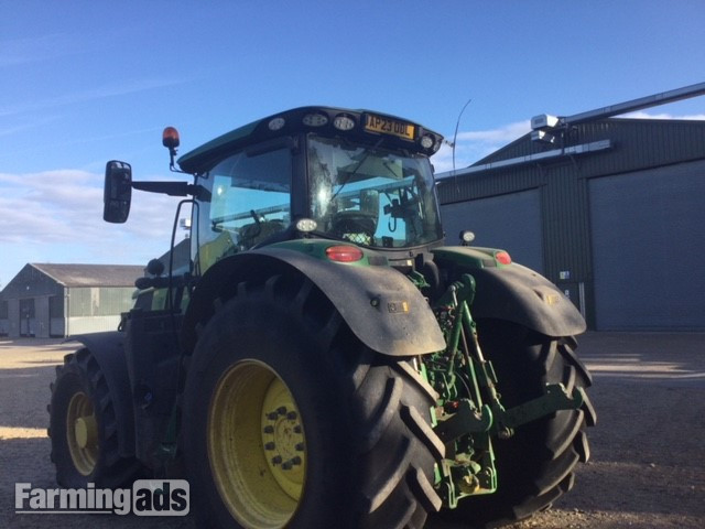 John Deere 6R 215 (2023) Tractor 