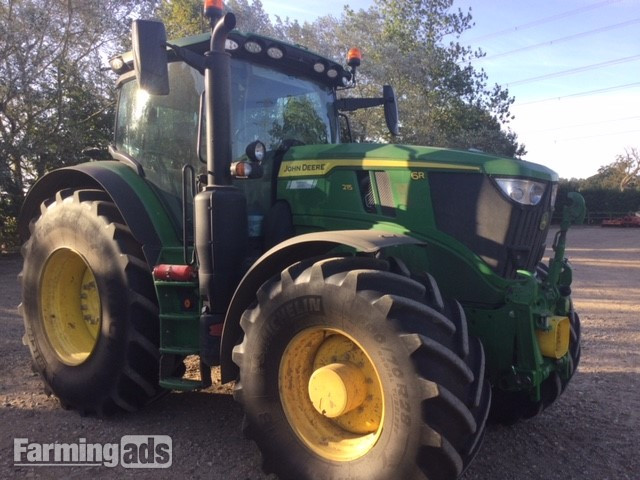  John Deere 6R 215 (2023) Tractor