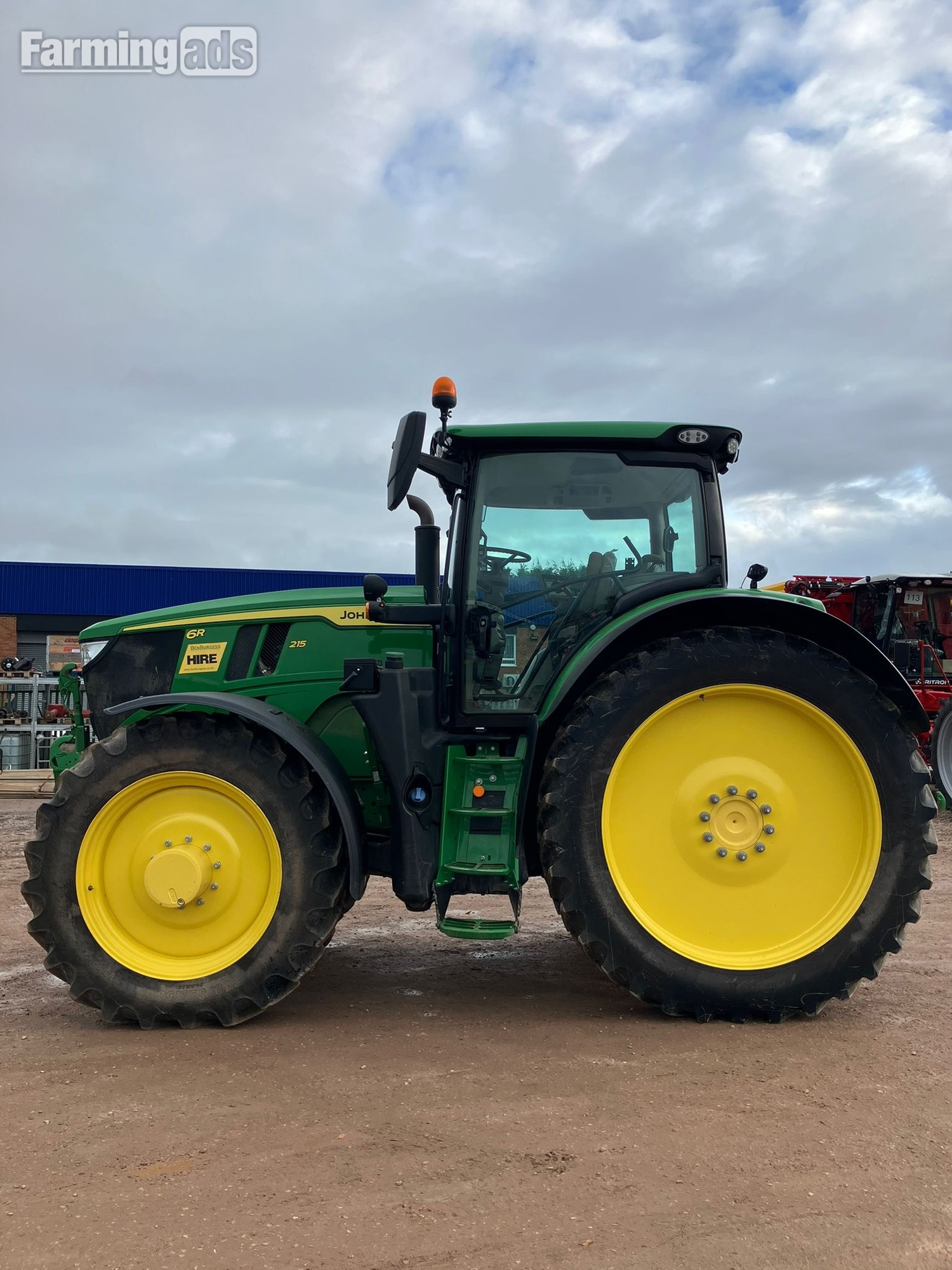 John Deere 6R 215 (2023) Tractor 
