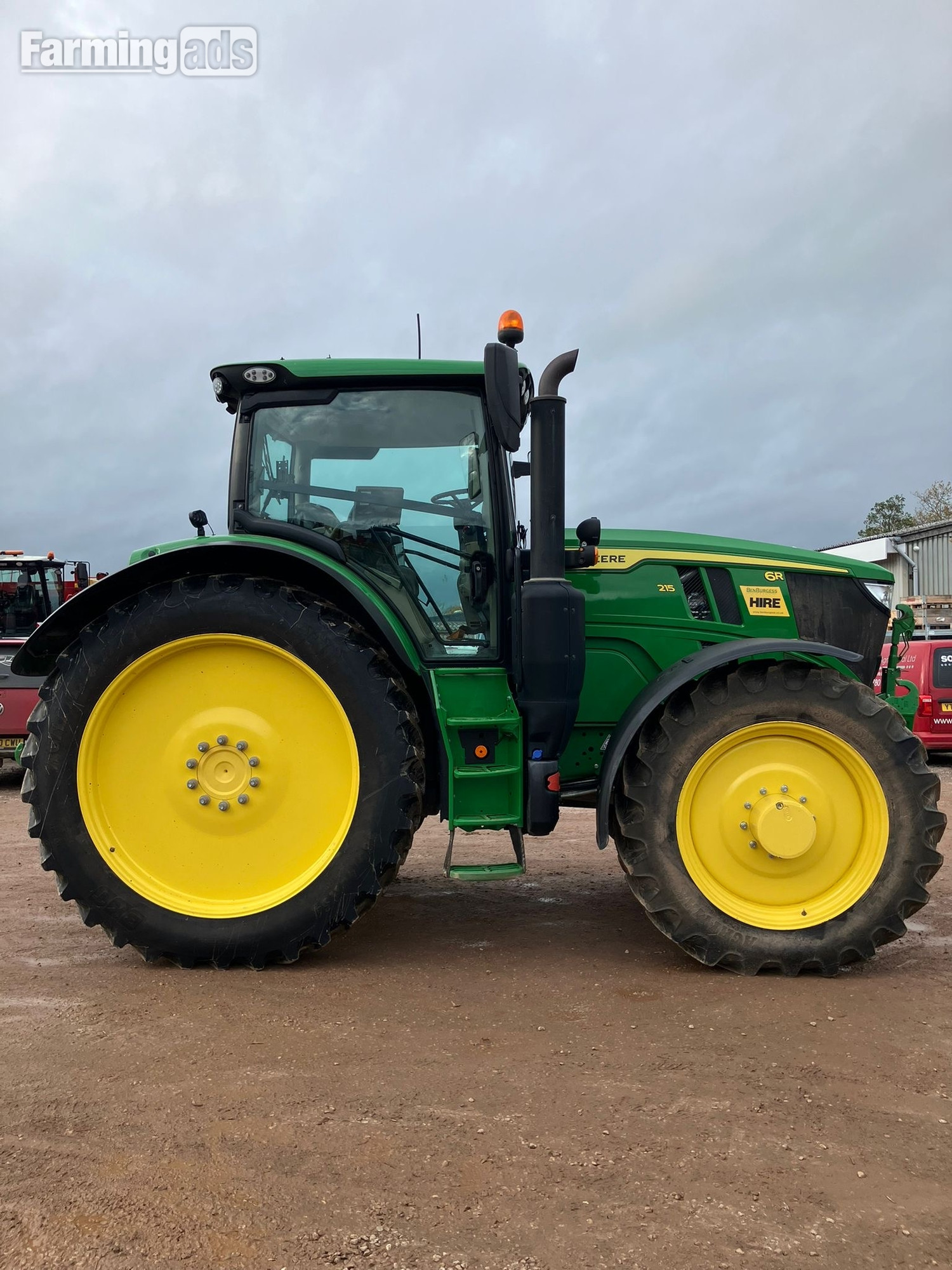 John Deere 6R 215 (2023) Tractor - {CATEGORY}