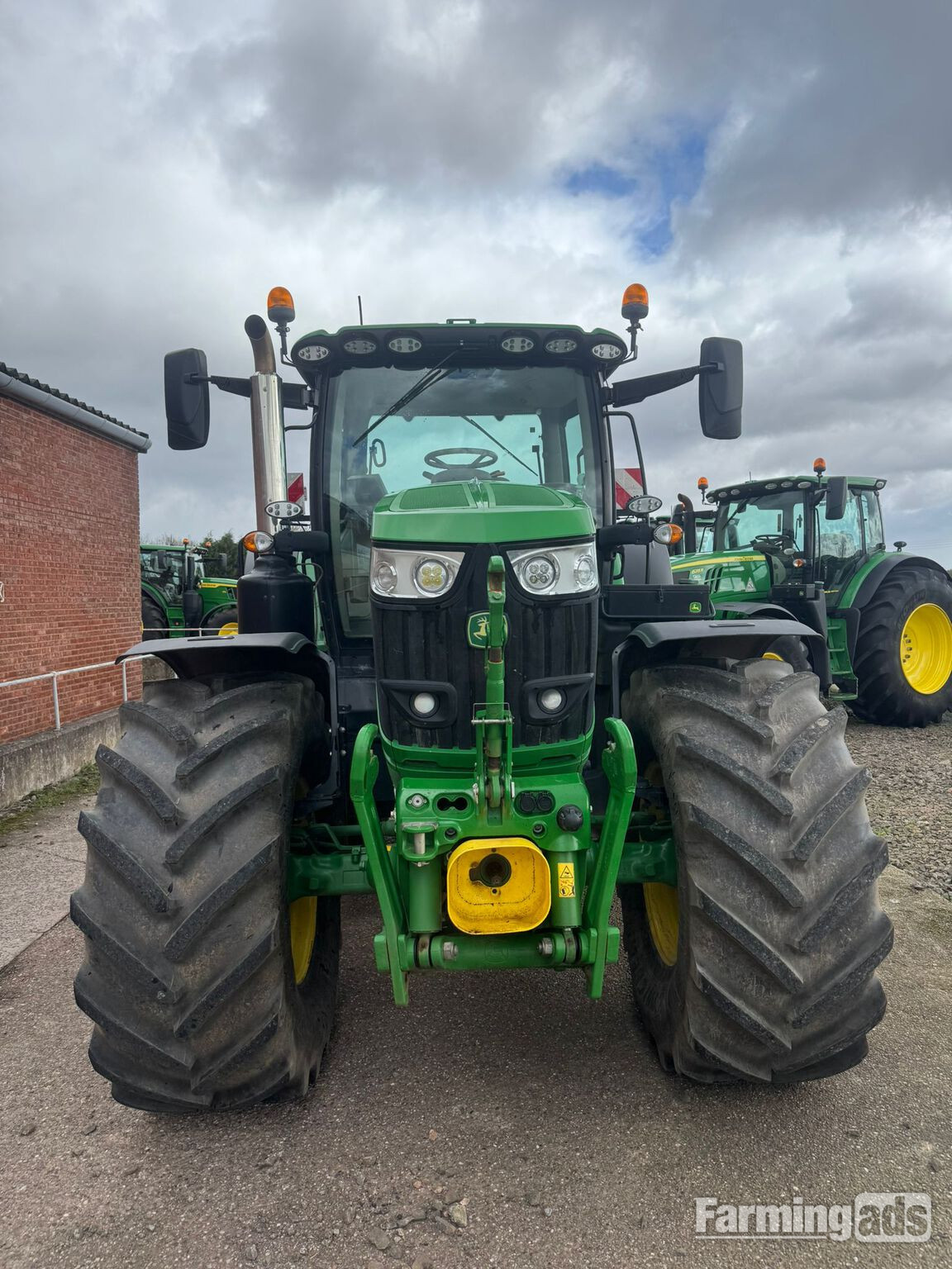  John Deere 6215R (2023) Tractor