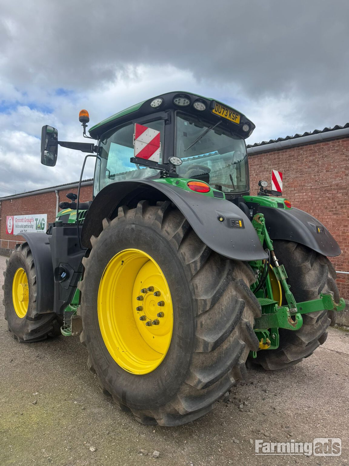 John Deere 6215R (2023) Tractor 