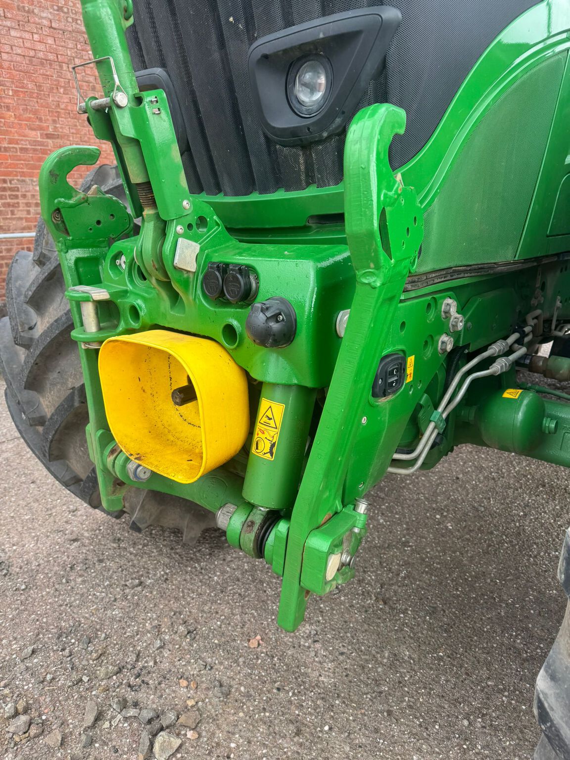 John Deere 6215R (2023) Tractor
