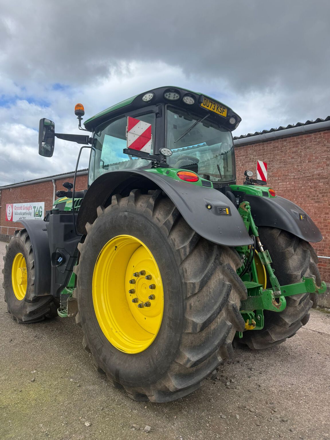 John Deere 6215R (2023) Tractor 