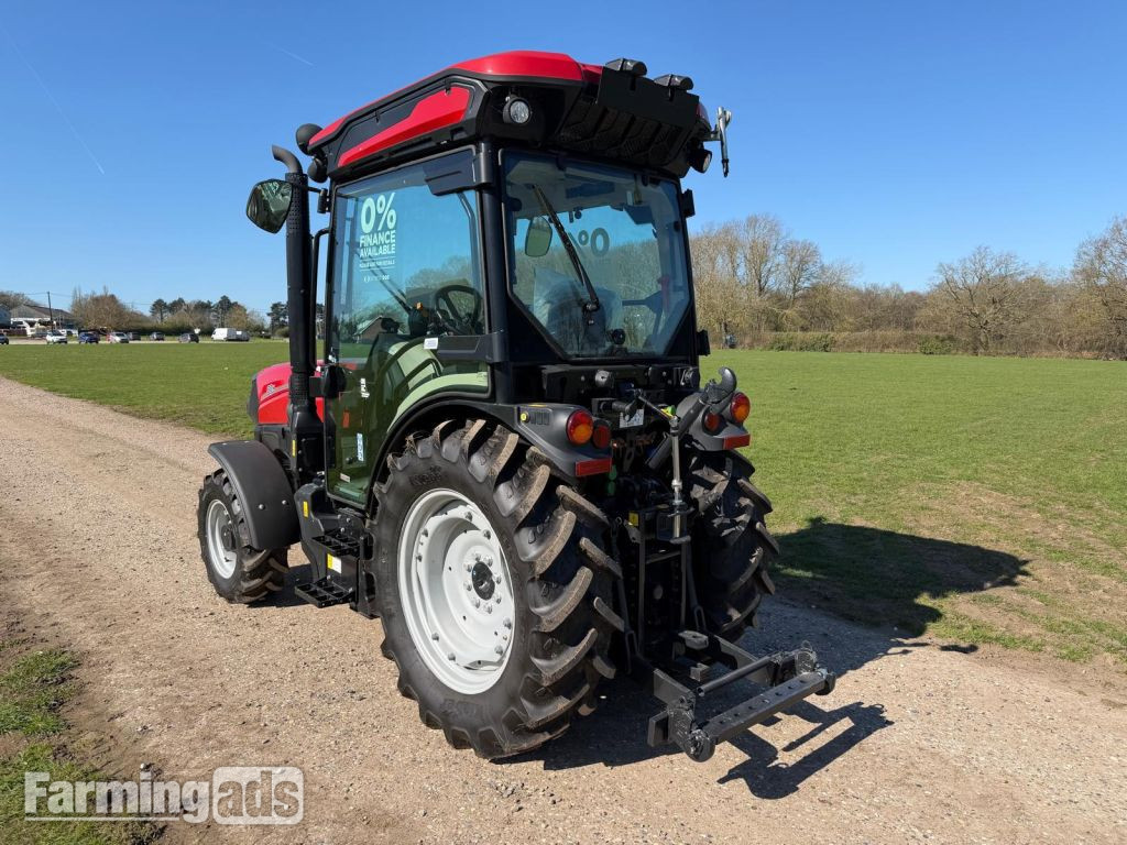  Case IH QUANTUM 80N () Tractor