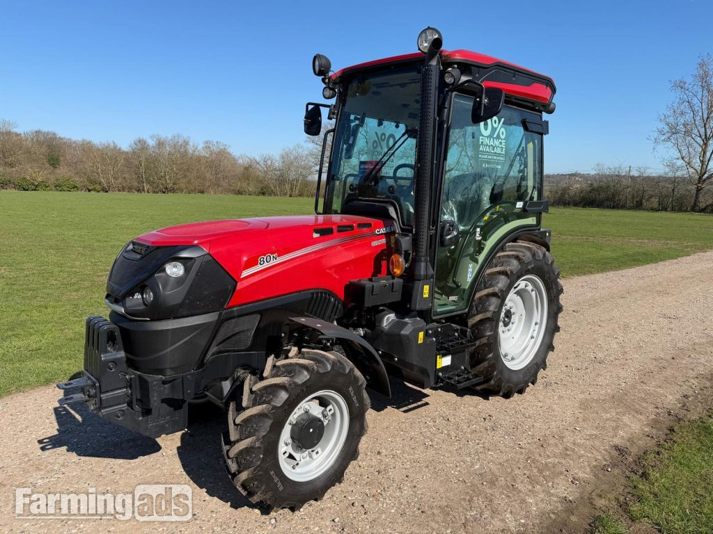 Case IH QUANTUM 80N () Tractor