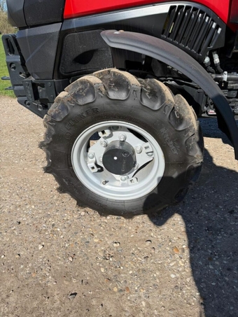 Case IH QUANTUM 80N () Tractor