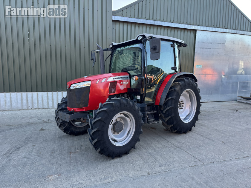Massey Ferguson  (2018) Tractor