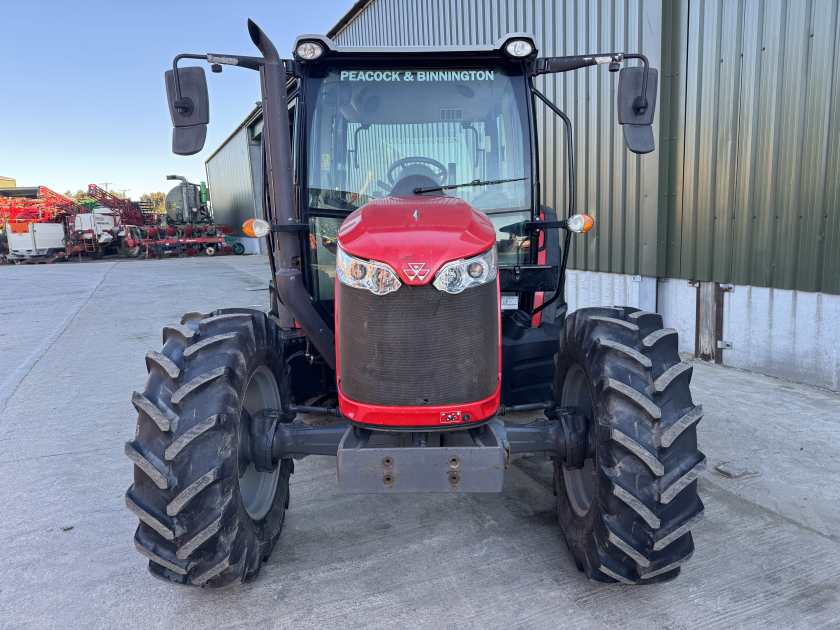 {CATEGORY} - Massey Ferguson  (2018) Tractor