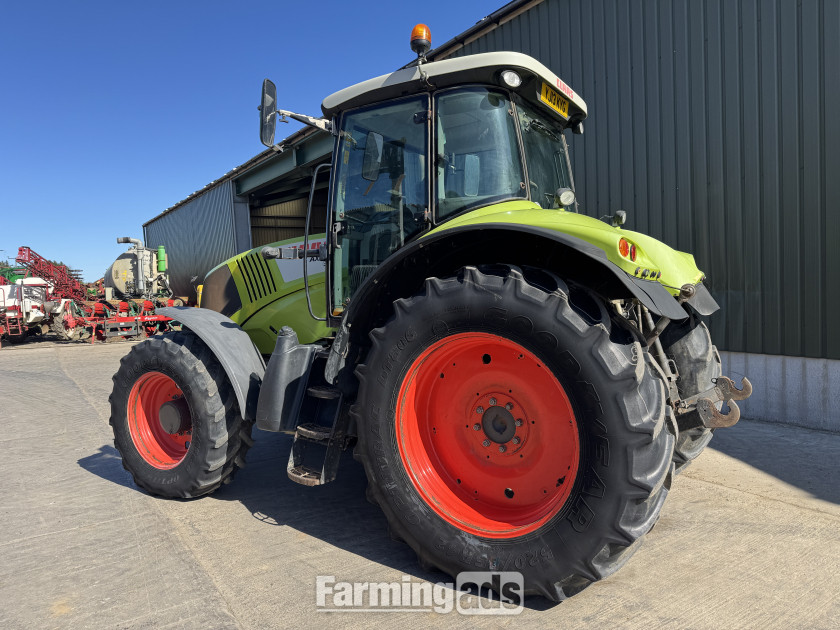 Claas  (2013) Tractor