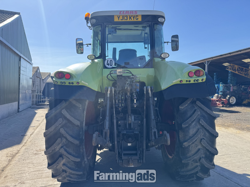 Claas  (2013) Tractor - {CATEGORY}