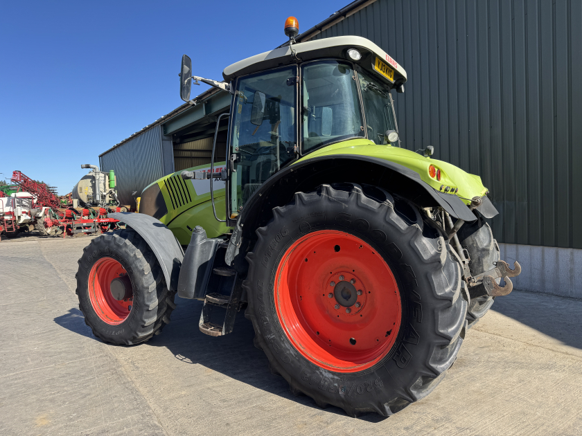 Claas  (2013) Tractor