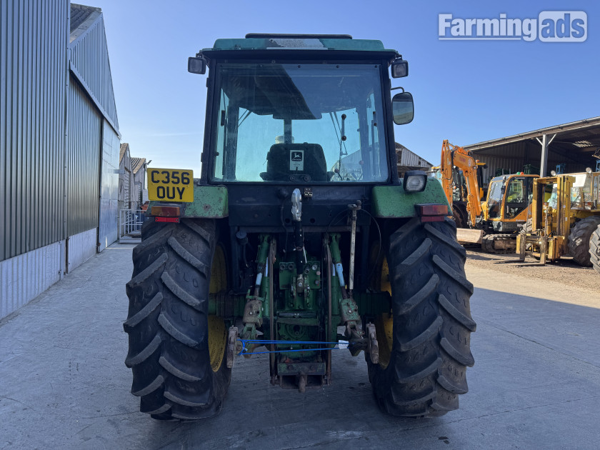 John Deere  () Tractor - {CATEGORY}