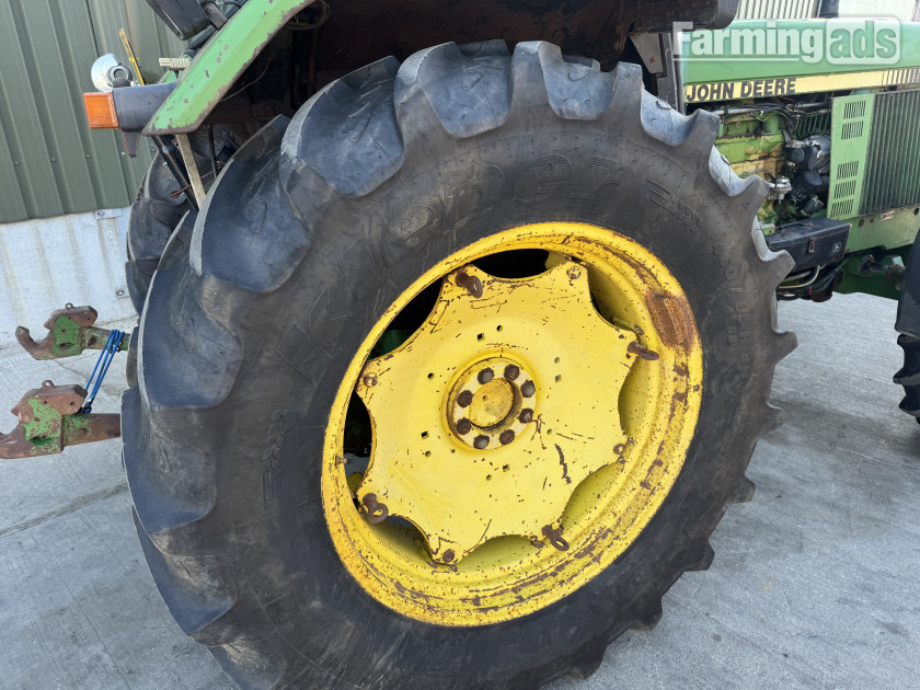 {CATEGORY} - John Deere  () Tractor
