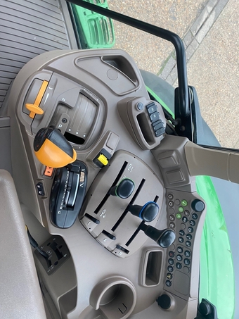 John Deere 6130M (2024) Tractor