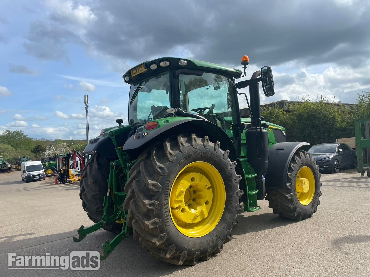 John Deere 6R 185 (2023) Tractor - {CATEGORY}
