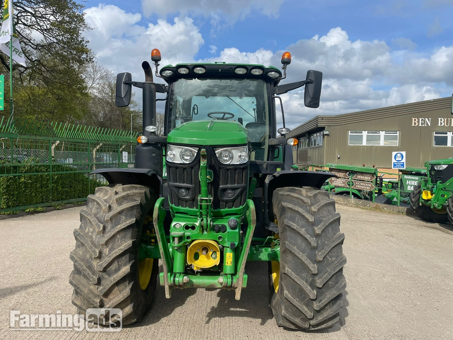 John Deere 6R 185 (2023) Tractor