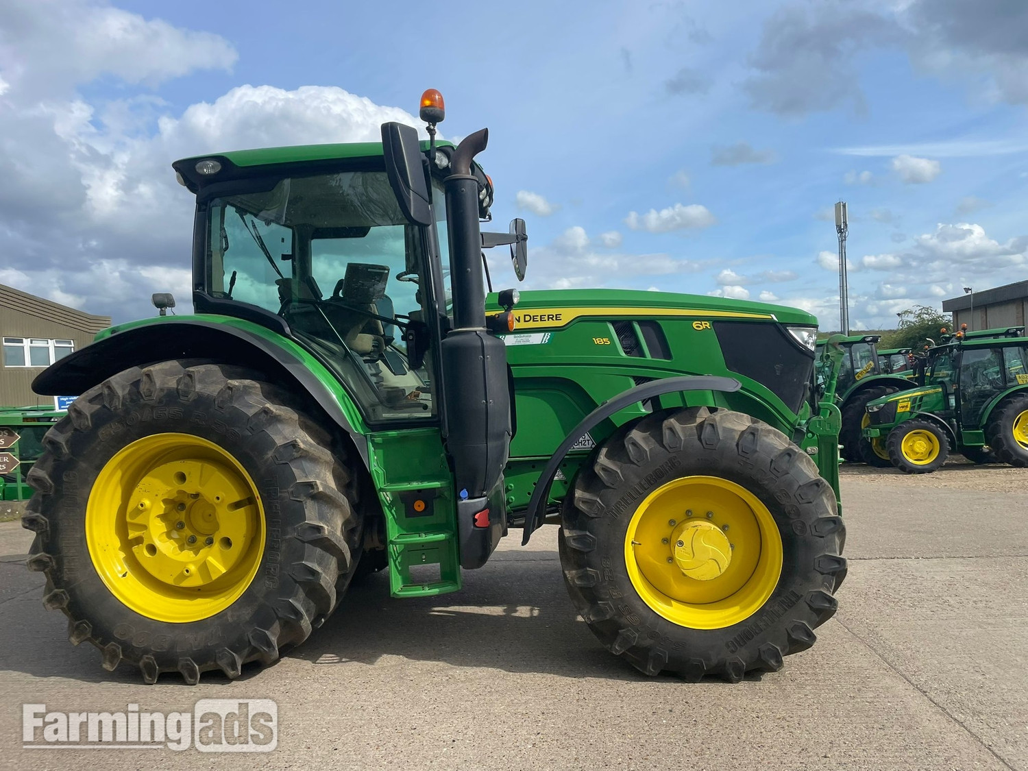 John Deere 6R 185 (2023) Tractor - {CATEGORY}