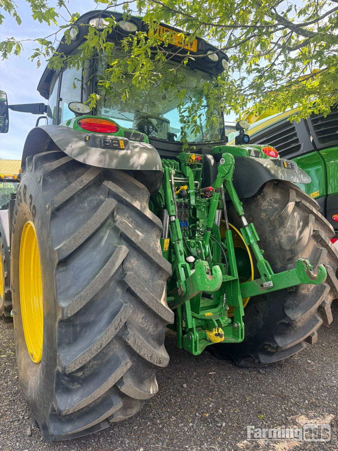 {CATEGORY} - John Deere 6R 215 (2025) Tractor