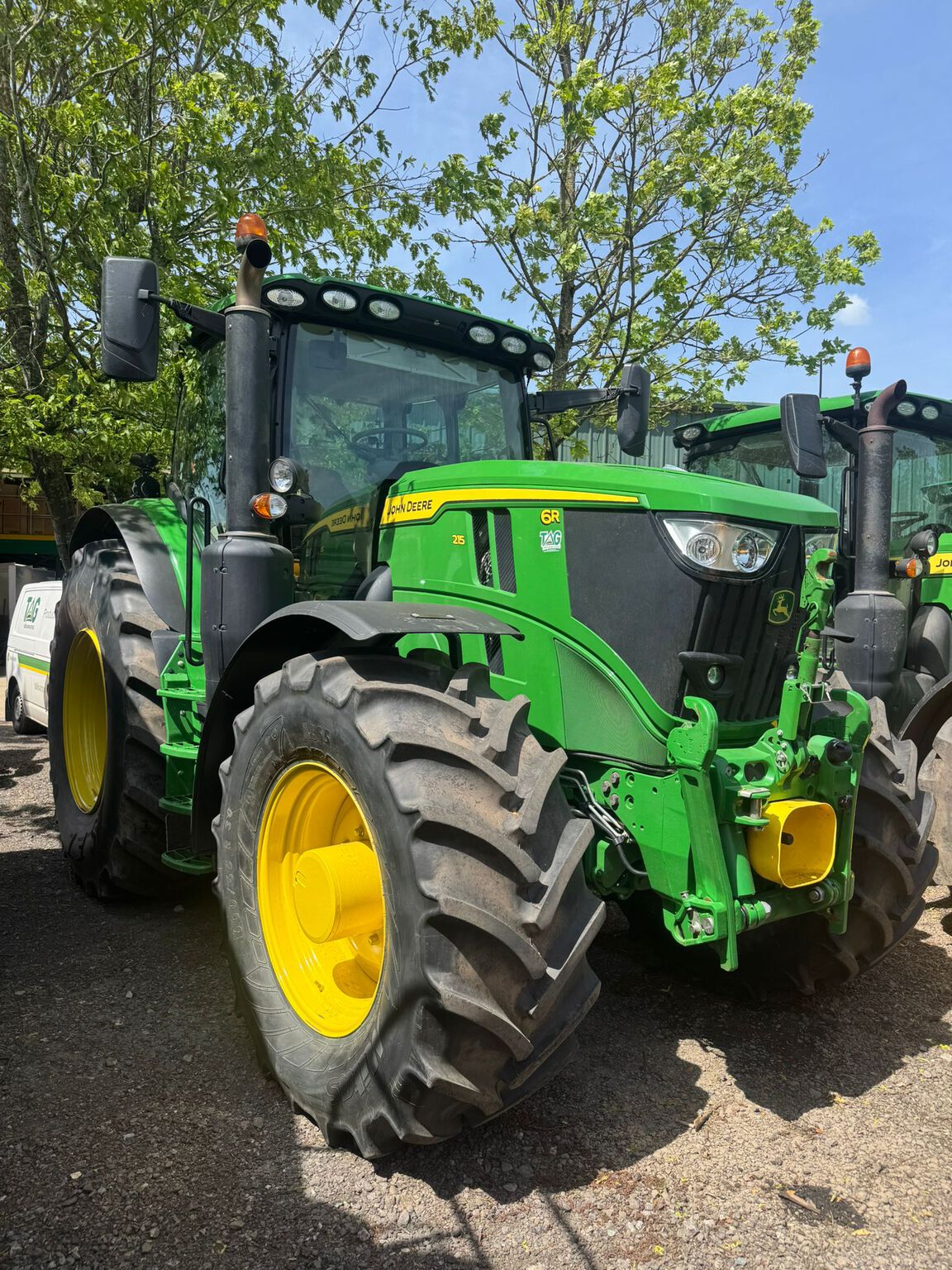 John Deere 6R 215 (2025) Tractor