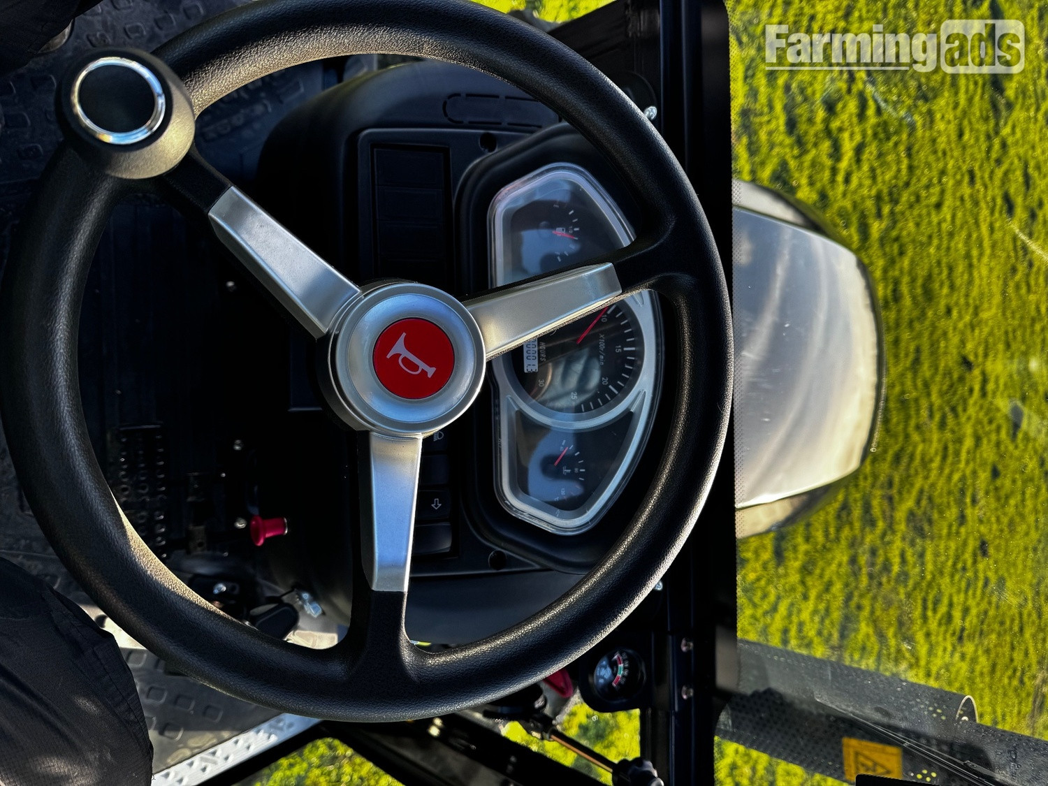 {CATEGORY} - John Deere 504 () Tractor