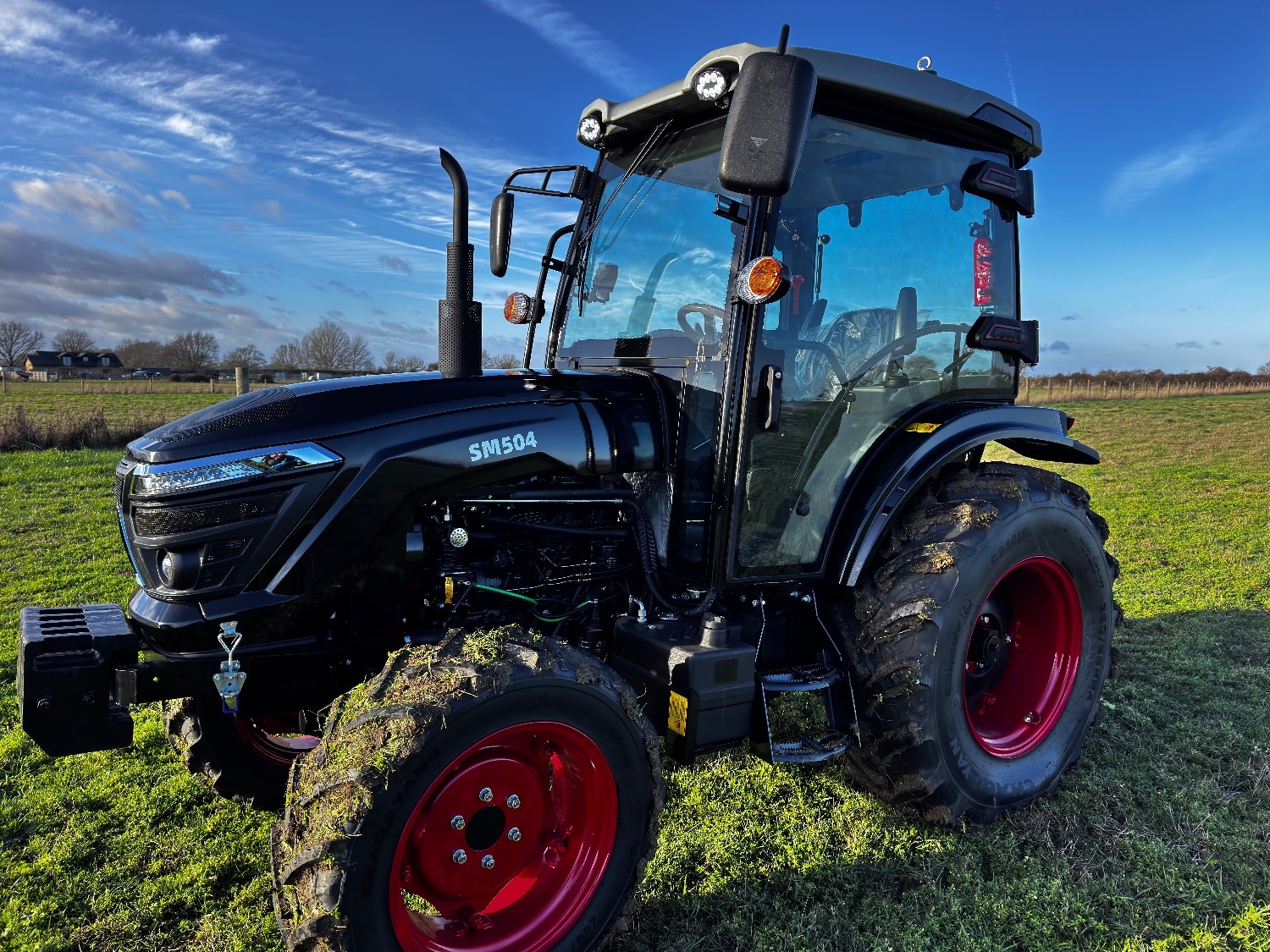 John Deere 504 () Tractor - {CATEGORY}