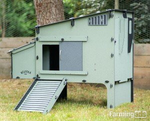 Chicken coops Nestera 100% recycled plastic