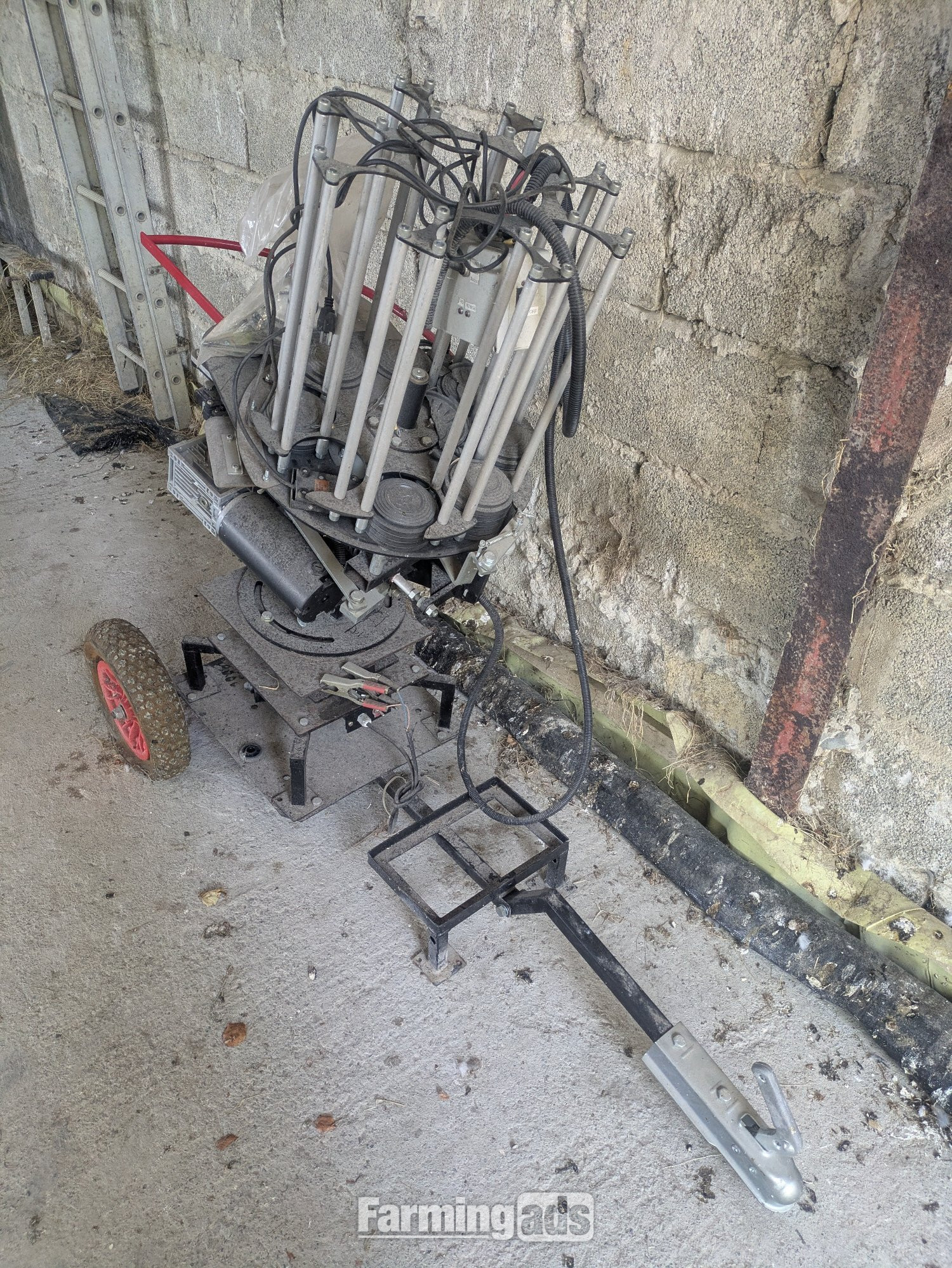 Automatic Clay Pigeon Trap with Trolley + ~2,000 Clays