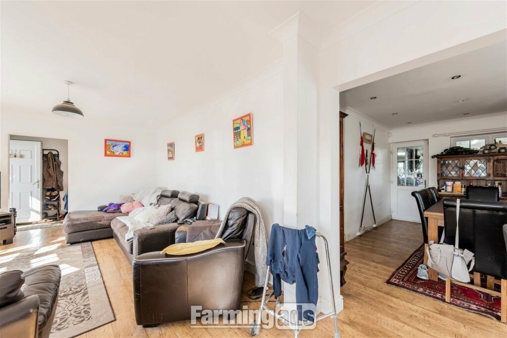 {CATEGORY} - 3 bedroom detached Bungalow in 2acre plot has an agricultral tie