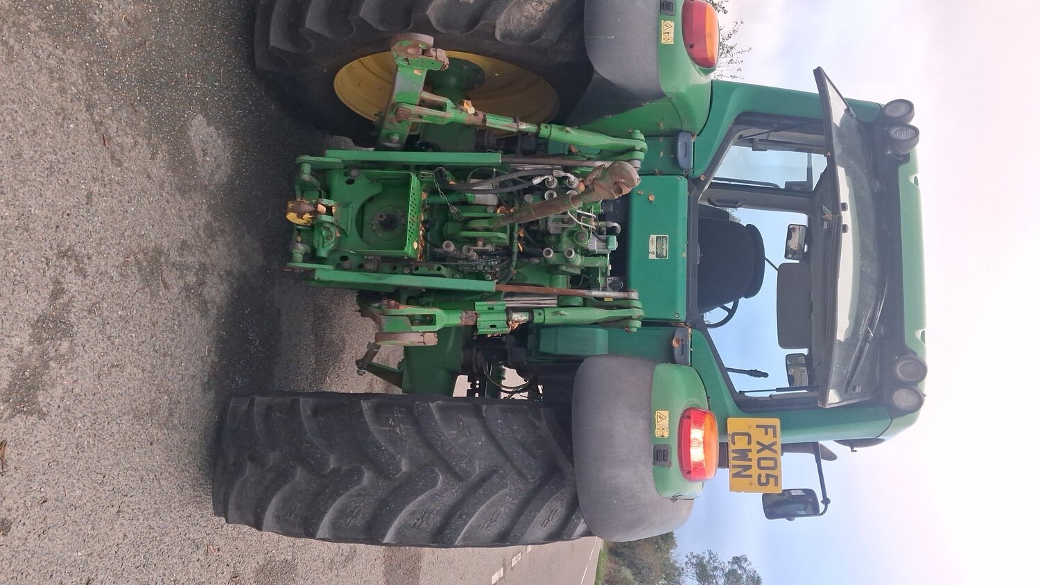 {CATEGORY} - John Deere 6820 (2005) Tractor
